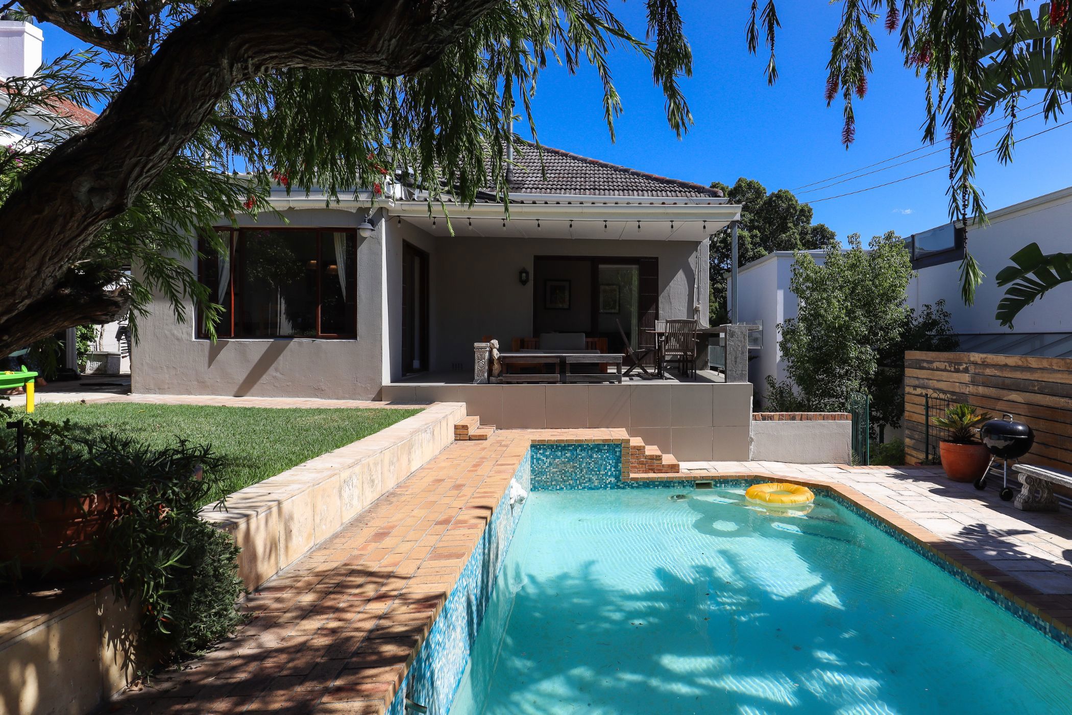 House sold in Green Point, Cape Town - AS1692191