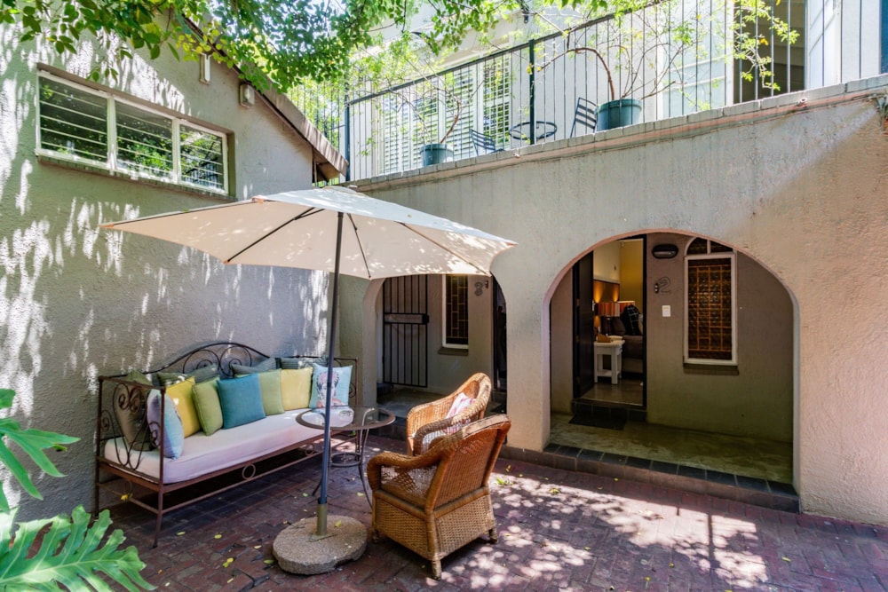 Guesthouse for sale in Schoemansville - 1HR1694587 Guesthouse for sale in Schoemansville - 1HR1694587