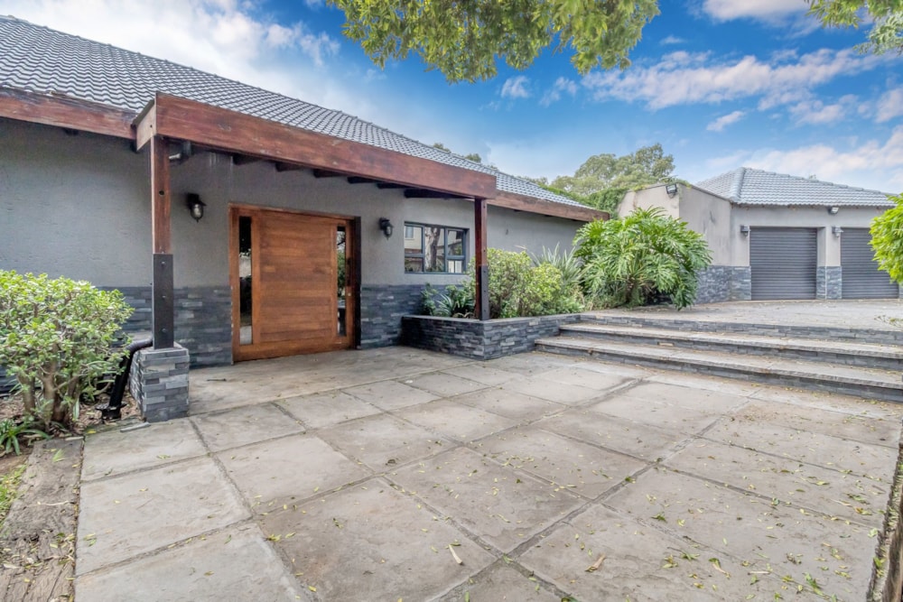 House let in Crowthorne - MDL1695344 House let in Crowthorne - MDL1695344