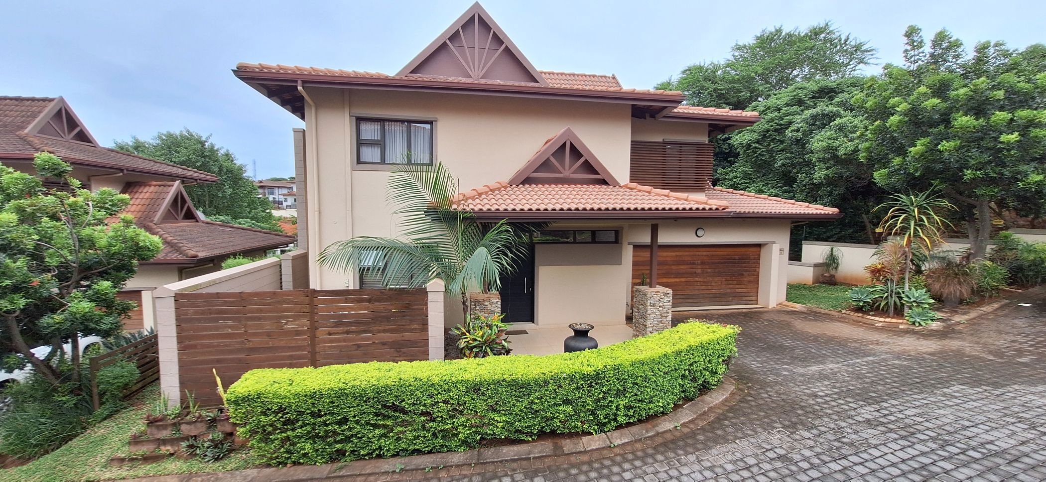 Double-storey cluster for sale in Izinga - 1ND1695938