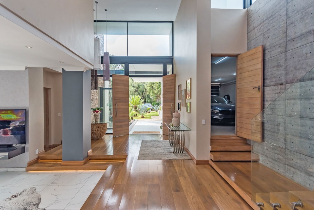 Security estate home for sale in Featherbrooke Estate - 1KR1693712