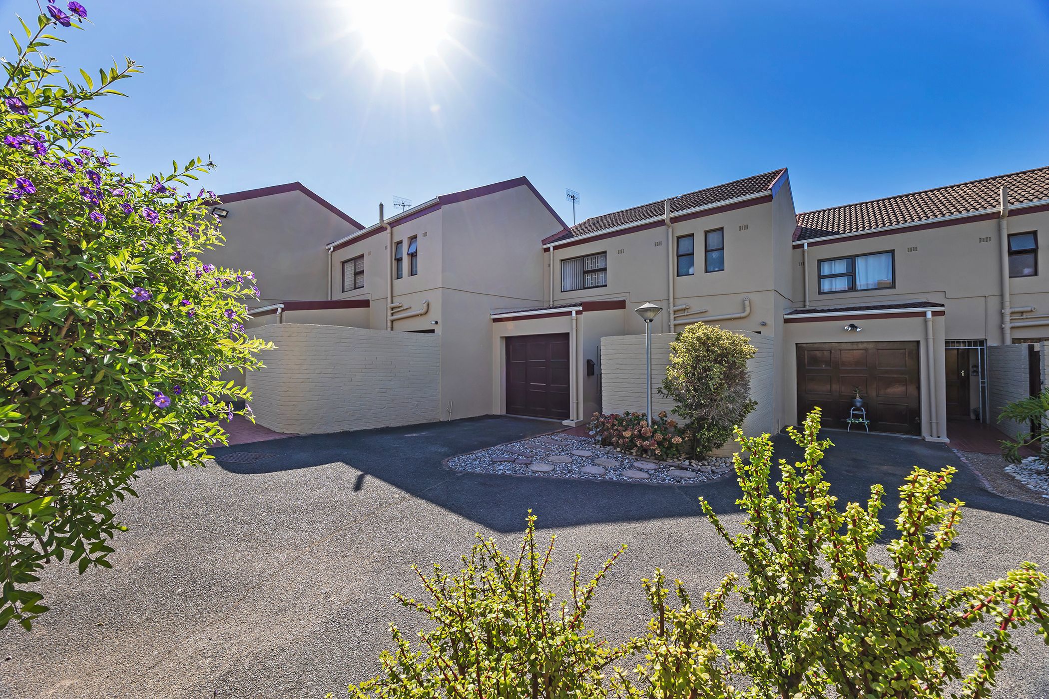 Double-storey cluster for sale in La Rochelle, Bellville - DBV1693330