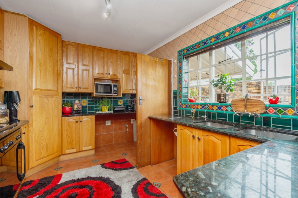 Apartment for sale in Brackendowns - 1GV1692019