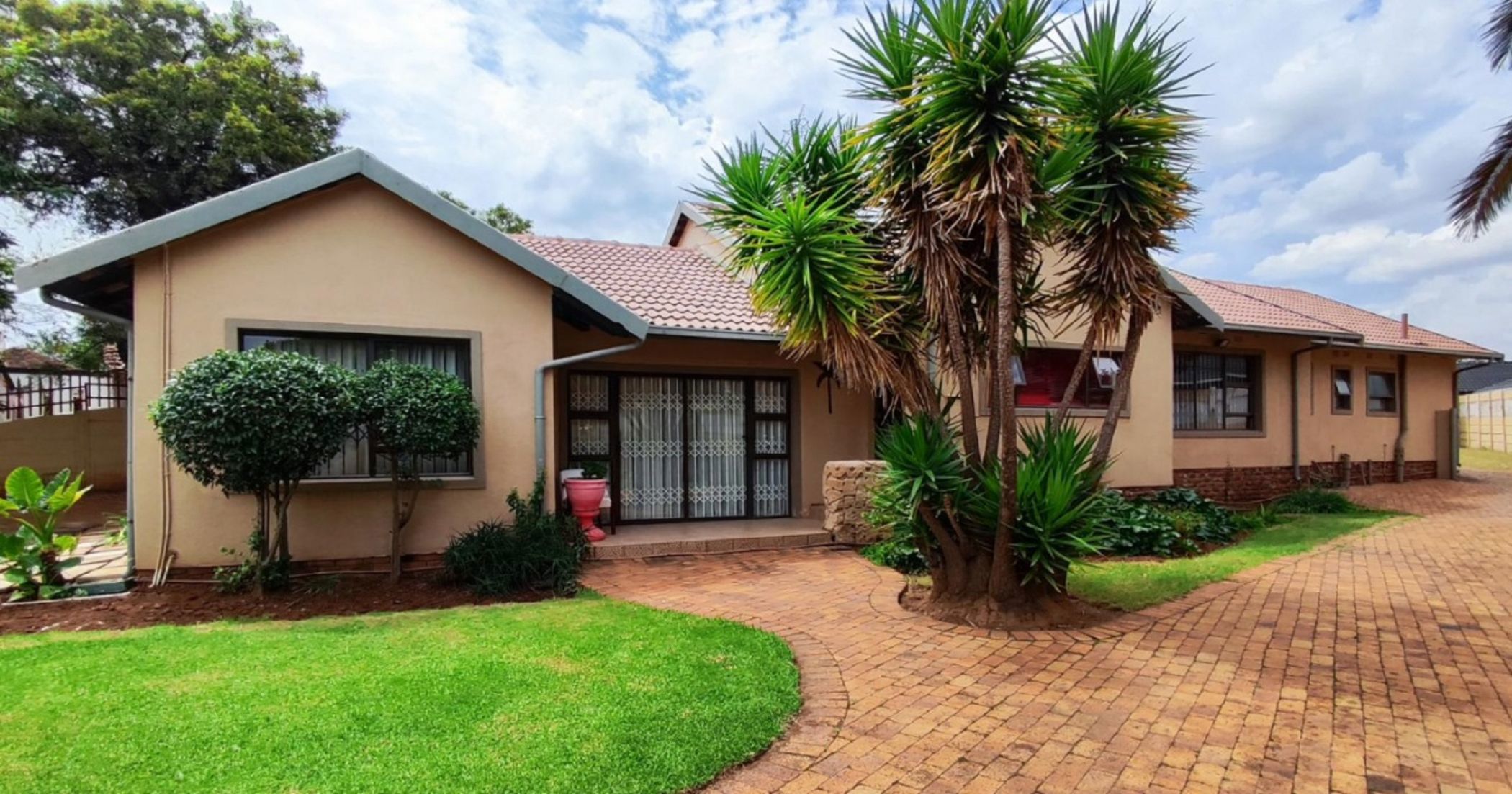 House for sale in Brackendowns - 1GV1694084