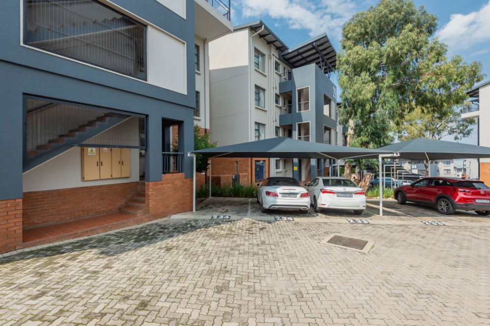 Apartment sold in Oakdene, Johannesburg - 1GV1696525 Apartment sold in Oakdene, Johannesburg - 1GV1696525