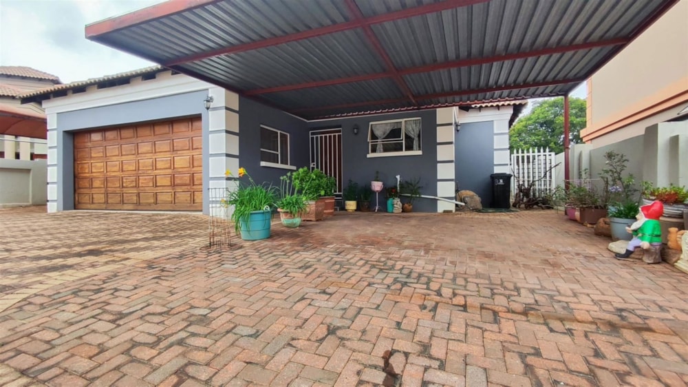 House sold in Van Riebeeck Park, Kempton Park - KTP1694680 House sold in Van Riebeeck Park, Kempton Park - KTP1694680