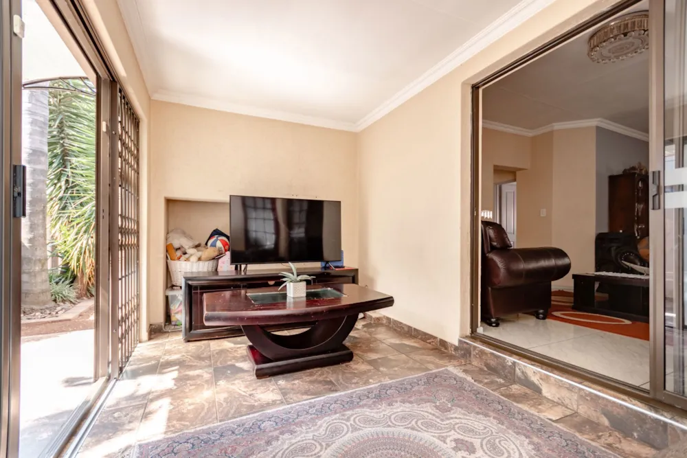House sold in Glen Marais - KTP1684874 House sold in Glen Marais - KTP1684874