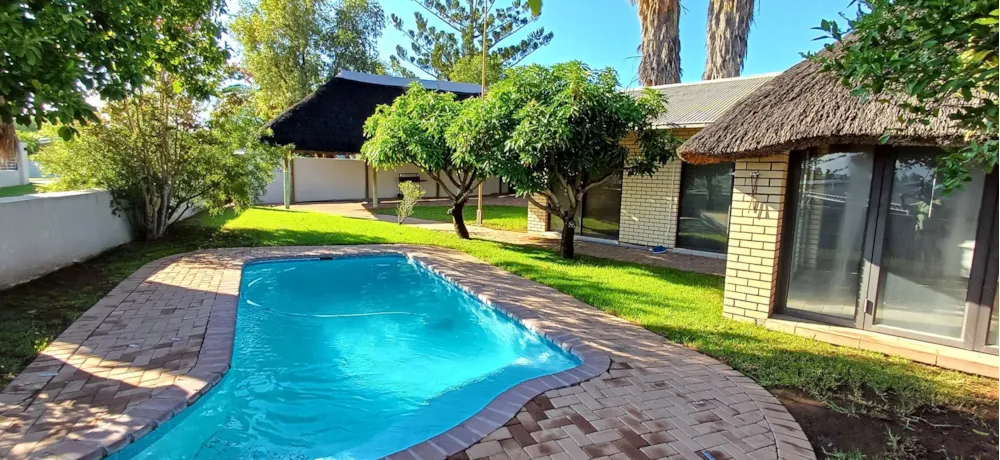 House for sale in Vanderkloof - 1KK1695180