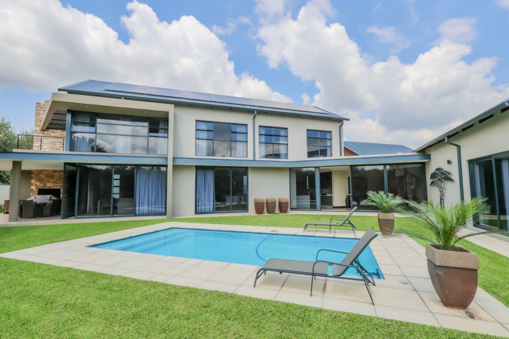 House for sale in The Coves - 1HR1694468