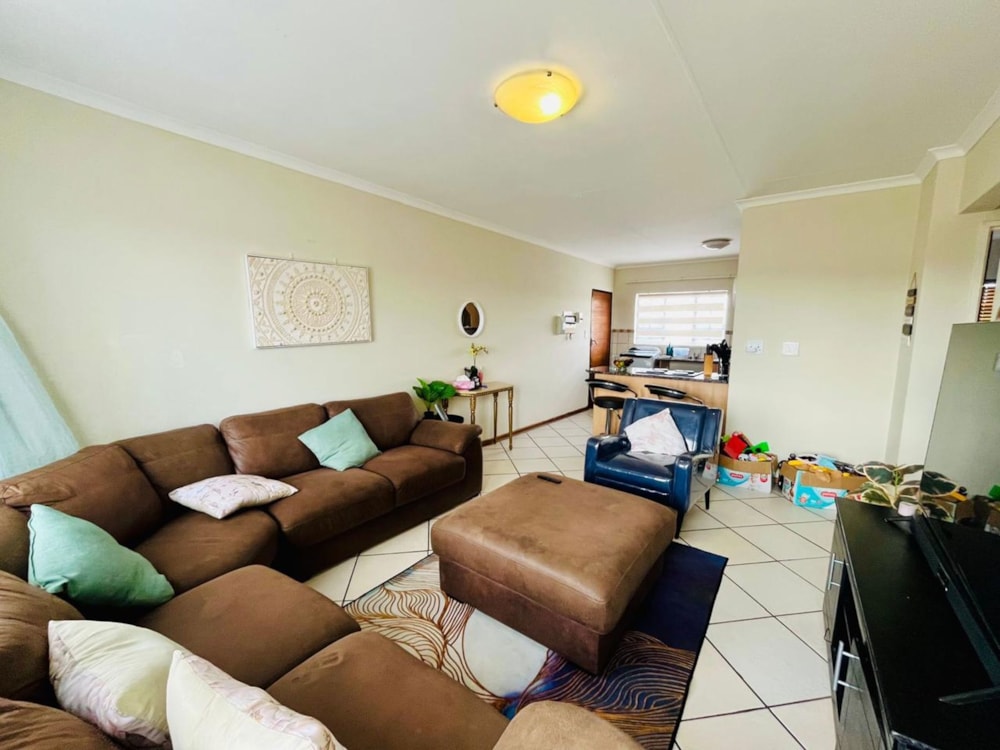 Townhouse for sale in Hillside, Bloemfontein - 1BX1701792 Townhouse for sale in Hillside, Bloemfontein - 1BX1701792