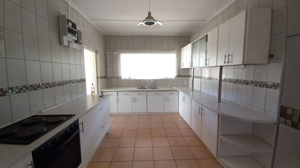 House sold in Wesbank, Oudtshoorn - 1OU1695689