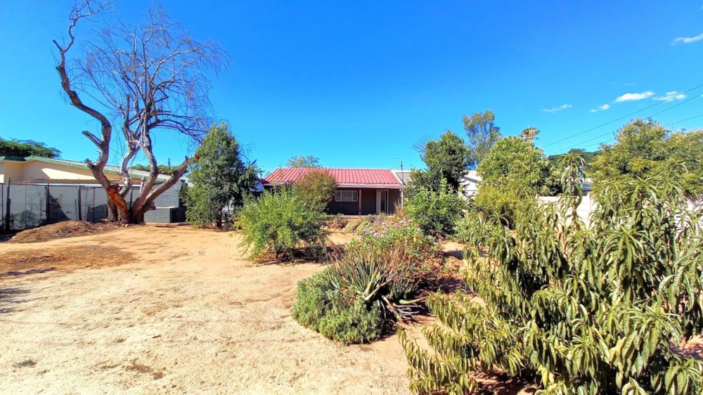 House for sale in Wesbank, Oudtshoorn - 1OU1695689 House for sale in Wesbank, Oudtshoorn - 1OU1695689