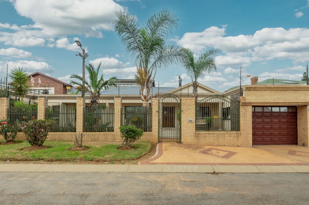 House sold in Lenasia South - 1GV1694542 House sold in Lenasia South - 1GV1694542