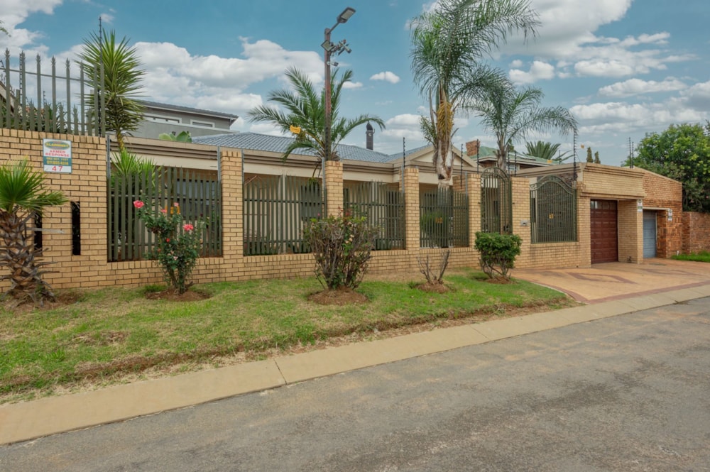 House sold in Lenasia South - 1GV1694542 House sold in Lenasia South - 1GV1694542