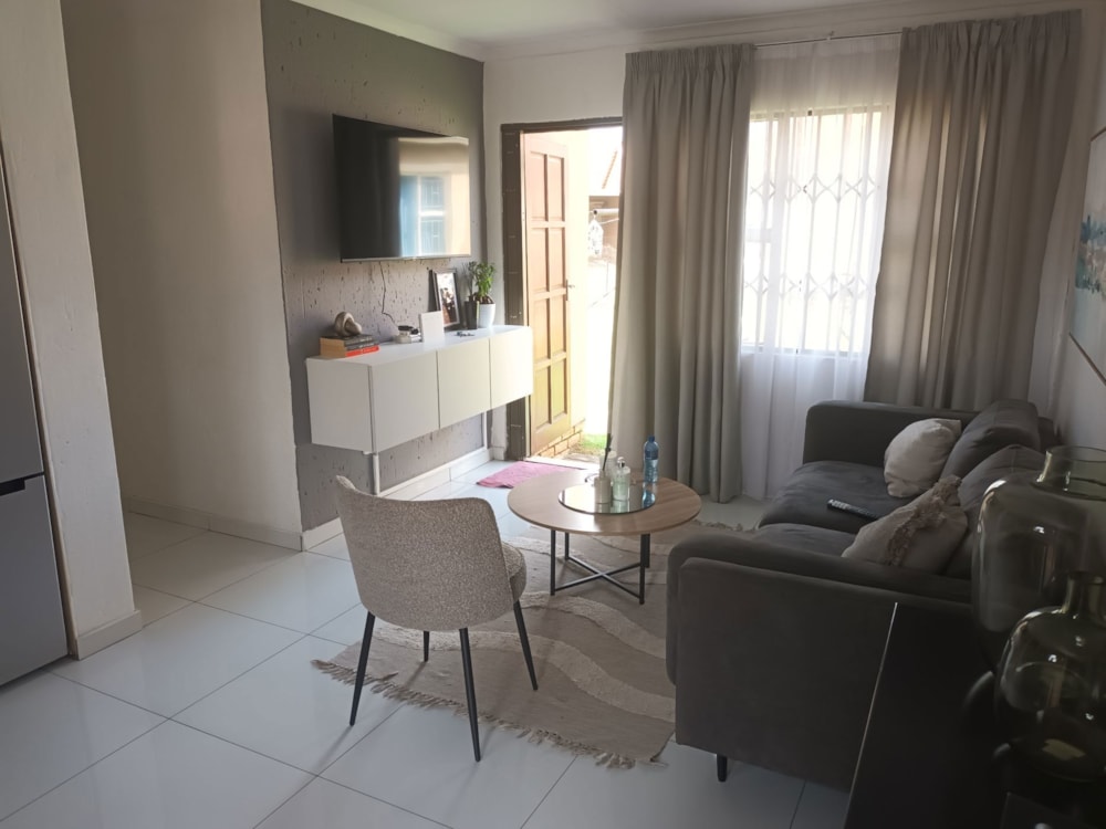 Cluster for sale in Helderwyk Estate - 1BJ1752399 Cluster for sale in Helderwyk Estate - 1BJ1752399
