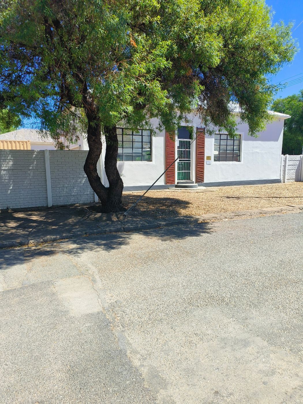 Commercial Building for sale in Beaufort West - 1KK1692945