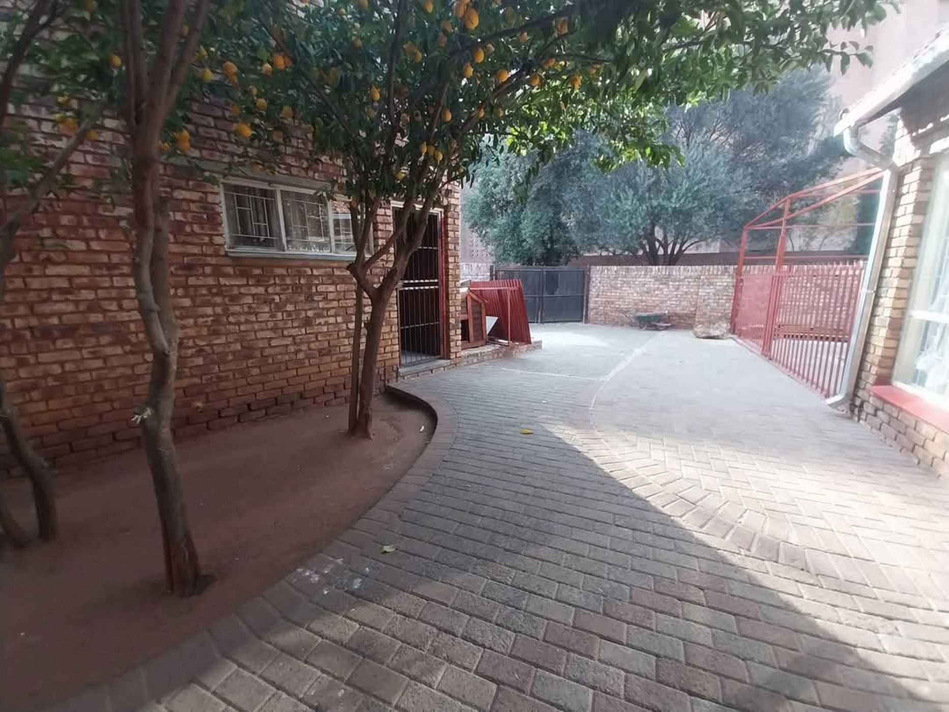 Townhouse for sale in New Park - 1KJ1695356