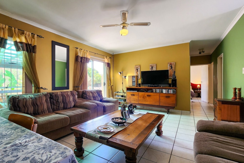 Single-storey house sold in Table View - 1TV1692610 Single-storey house sold in Table View - 1TV1692610