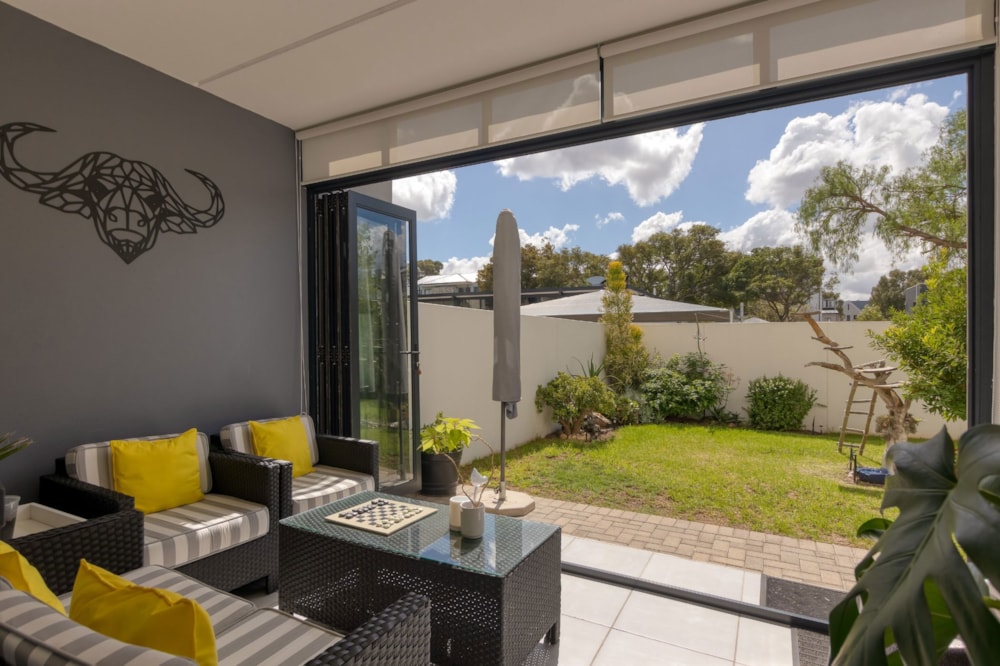 Apartment sold in Paardevlei - SW1695091 Apartment sold in Paardevlei - SW1695091