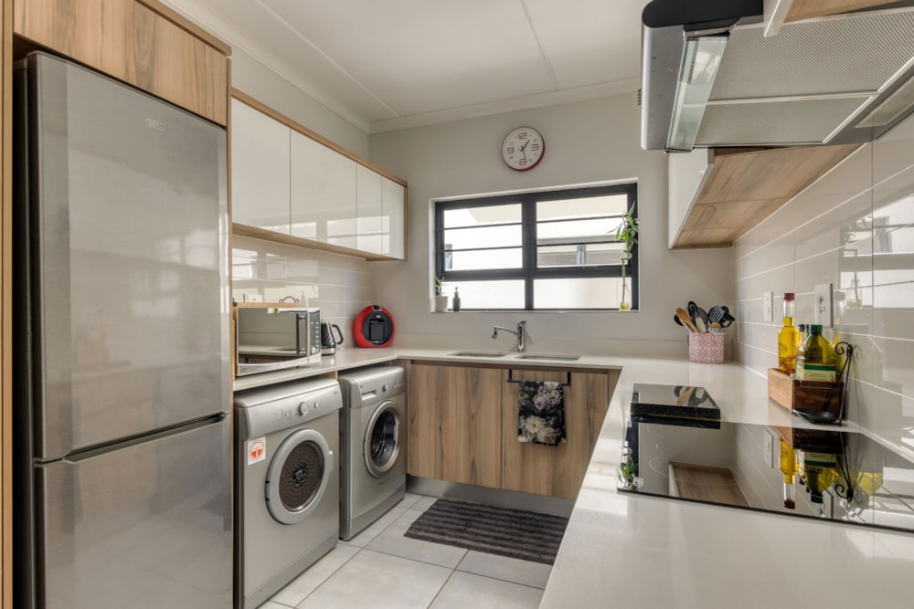 Apartment sold in Paardevlei - SW1695091 Apartment sold in Paardevlei - SW1695091