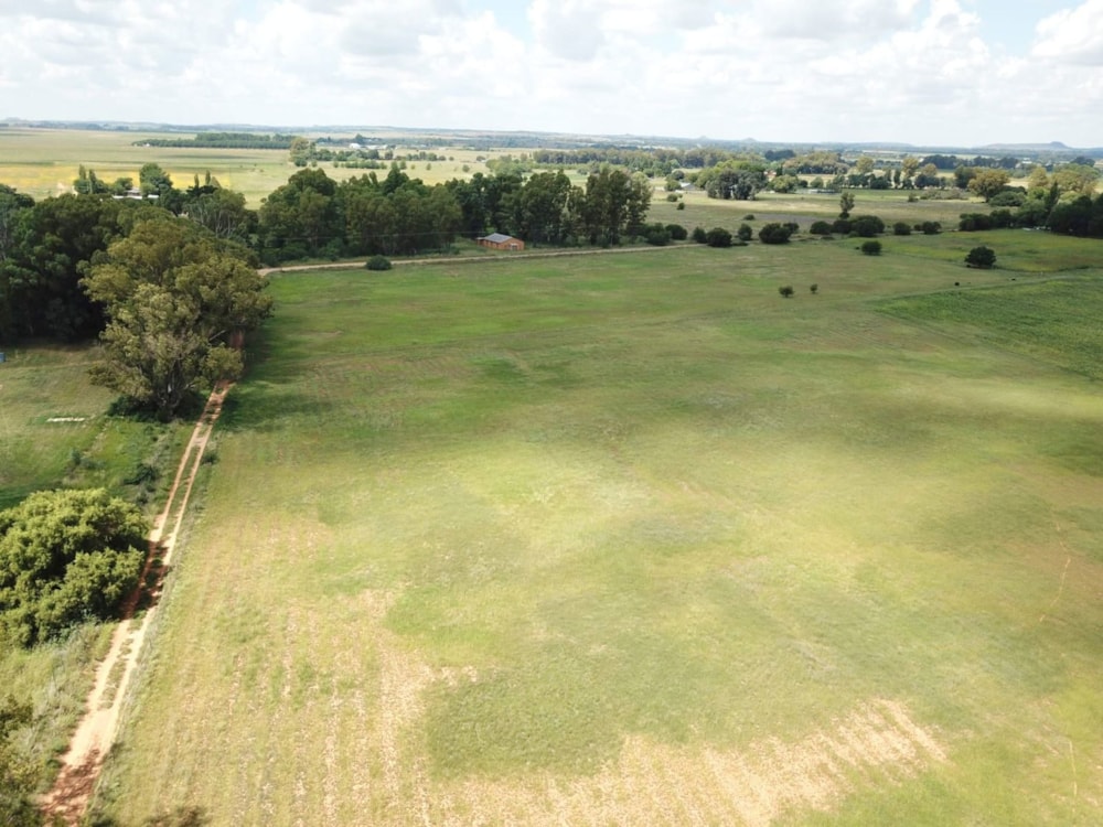 Mixed use farm for sale in Bains Vlei - 1BX1694487