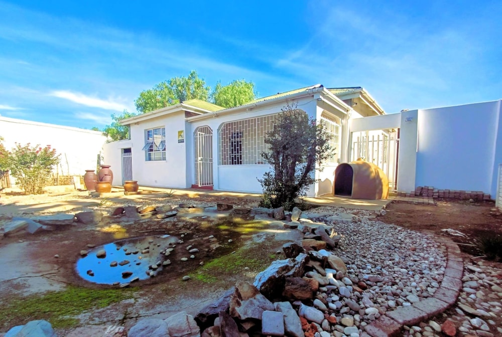 House for sale in Oudtshoorn South - 1OU1655716 House for sale in Oudtshoorn South - 1OU1655716