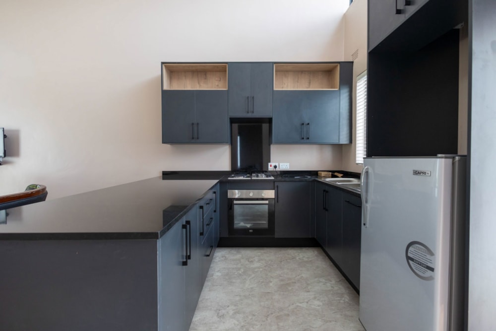 Security complex home sold in Highlands, Zimbabwe - 3ZB1657281 Security complex home sold in Highlands, Zimbabwe - 3ZB1657281