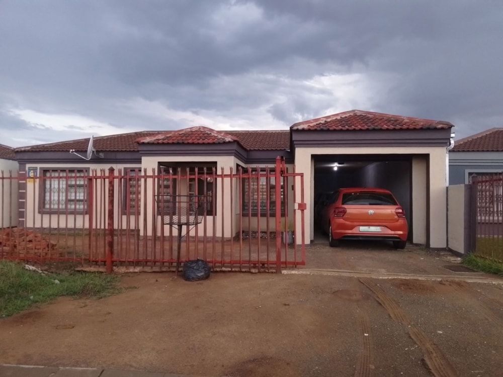 House for sale in Bloemspruit - 1BX1694253
