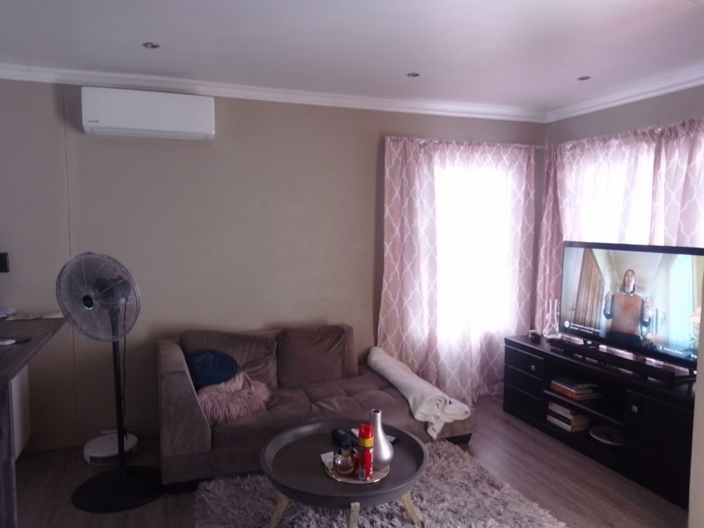 House for sale in Bloemspruit - 1BX1695205