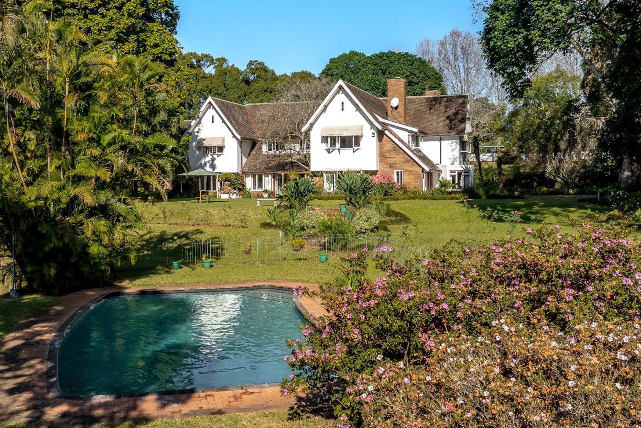 Double-storey house sold in Winston Park - 1KF1664737