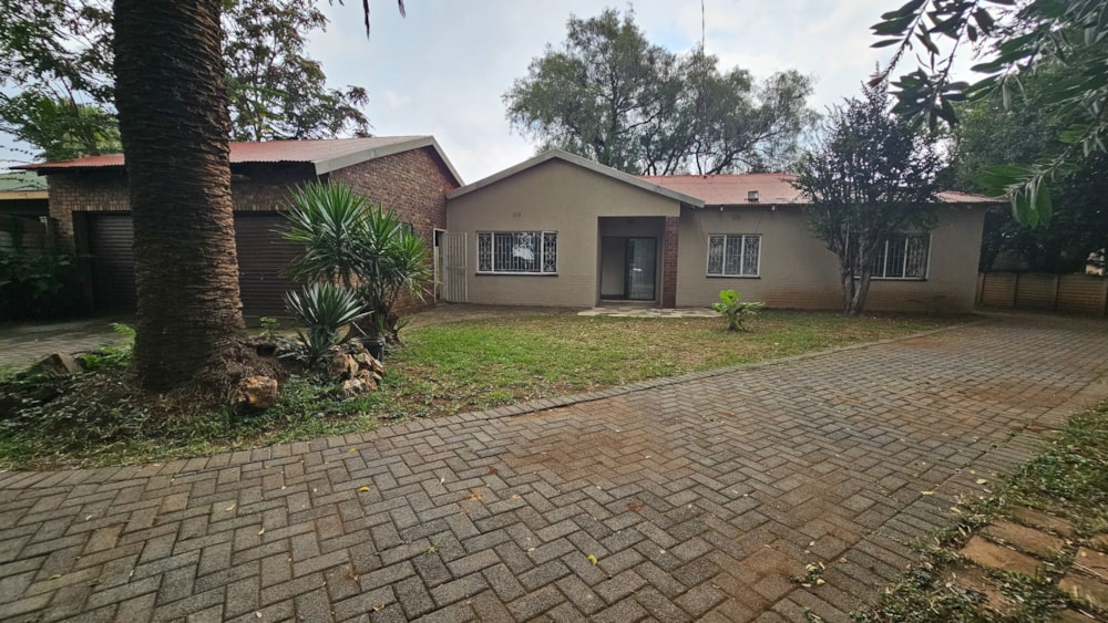 House for sale in Three Rivers North - 1VT1661741