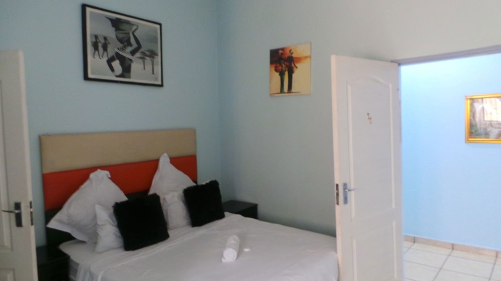 House for sale in Brakpan Central - 1BJ1695014