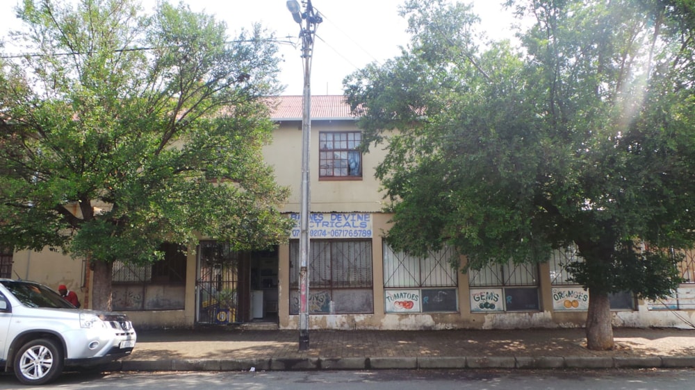 House for sale in Brakpan Central - 1BJ1695032