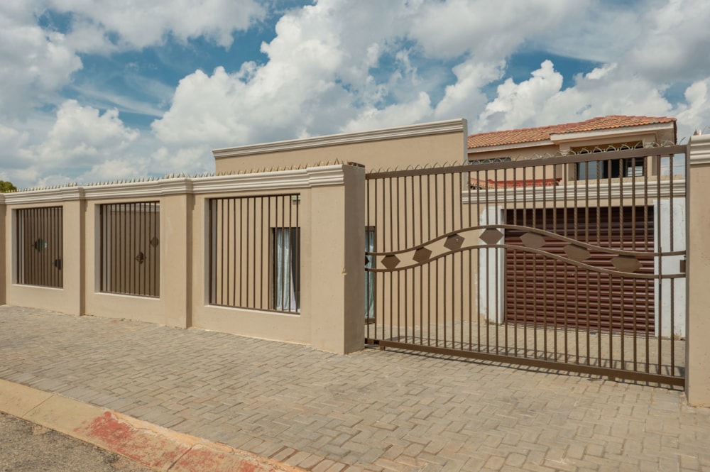 House sold in Lenasia South - 1GV1694731 House sold in Lenasia South - 1GV1694731