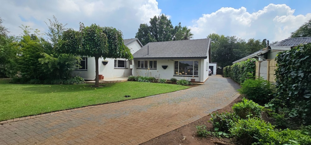 House for sale in Three Rivers North - 1VT1695338