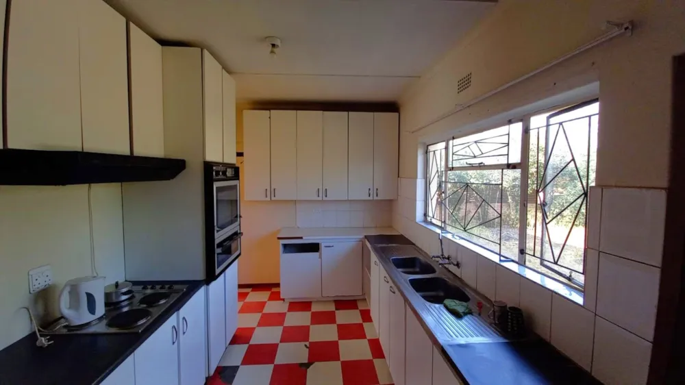 House sold in Bongolethu, Oudtshoorn - 1OU1717985