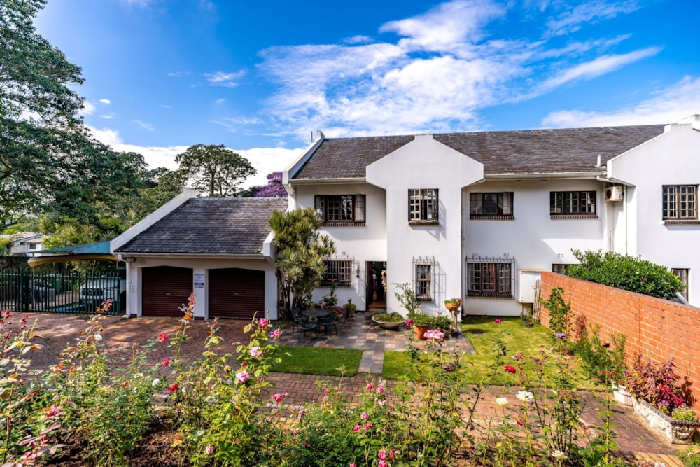 Townhouse for sale in Kloof - 1KF1692131 Townhouse for sale in Kloof - 1KF1692131