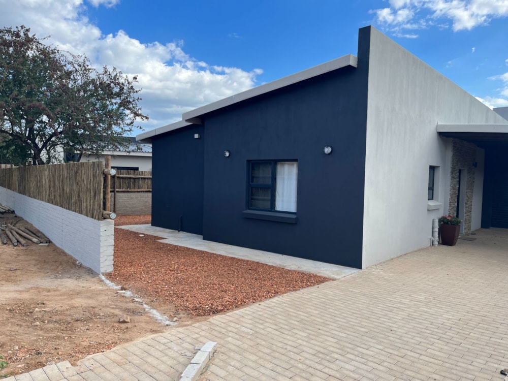 House for sale in Hoedspruit - 1HS1688403 House for sale in Hoedspruit - 1HS1688403