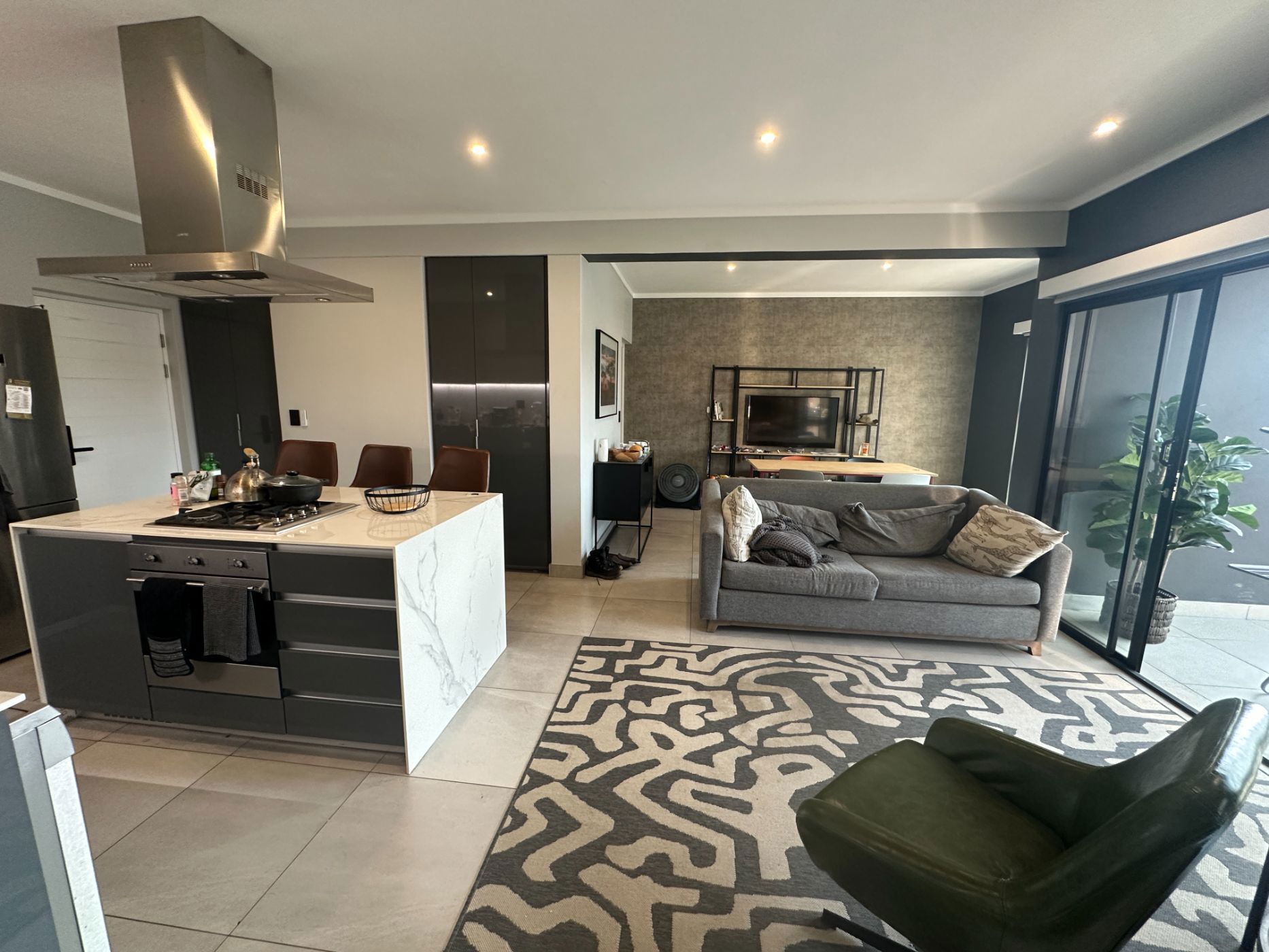 Apartment for sale in Waterkloof, Pretoria East - PT1693283