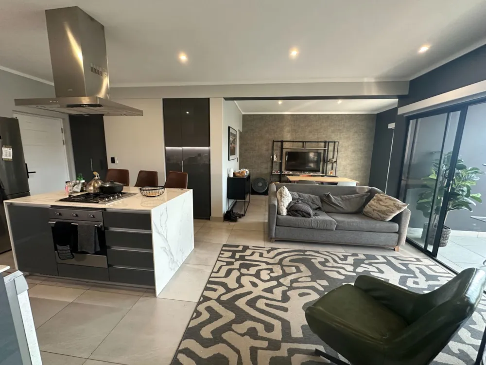 Apartment for sale in Waterkloof, Pretoria East - PT1693283
