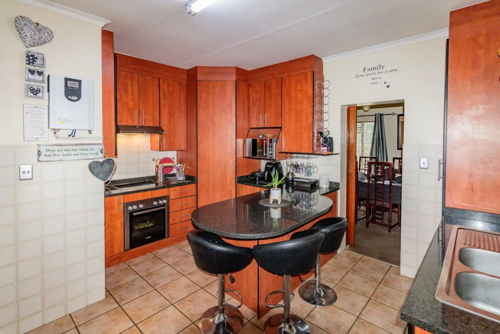 House for sale in Mooinooi - 1HR1694585