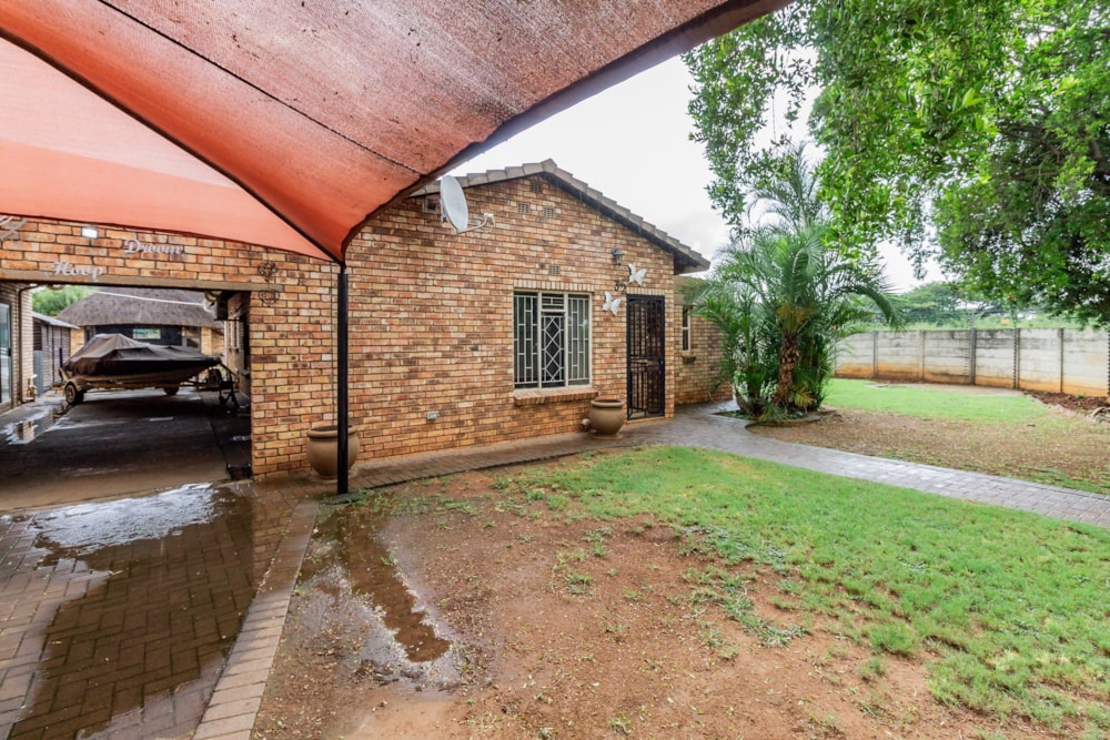 House for sale in Mooinooi - 1HR1694585