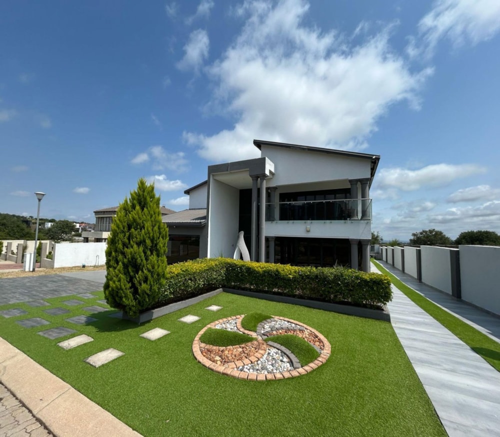 Double-storey house for sale in Bendor - 1PS1691136 Double-storey house for sale in Bendor - 1PS1691136