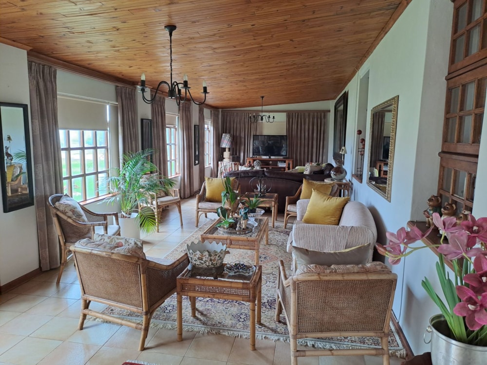 Lifestyle property for sale in Stilbaai Rural - 1SR1692766 Lifestyle property for sale in Stilbaai Rural - 1SR1692766