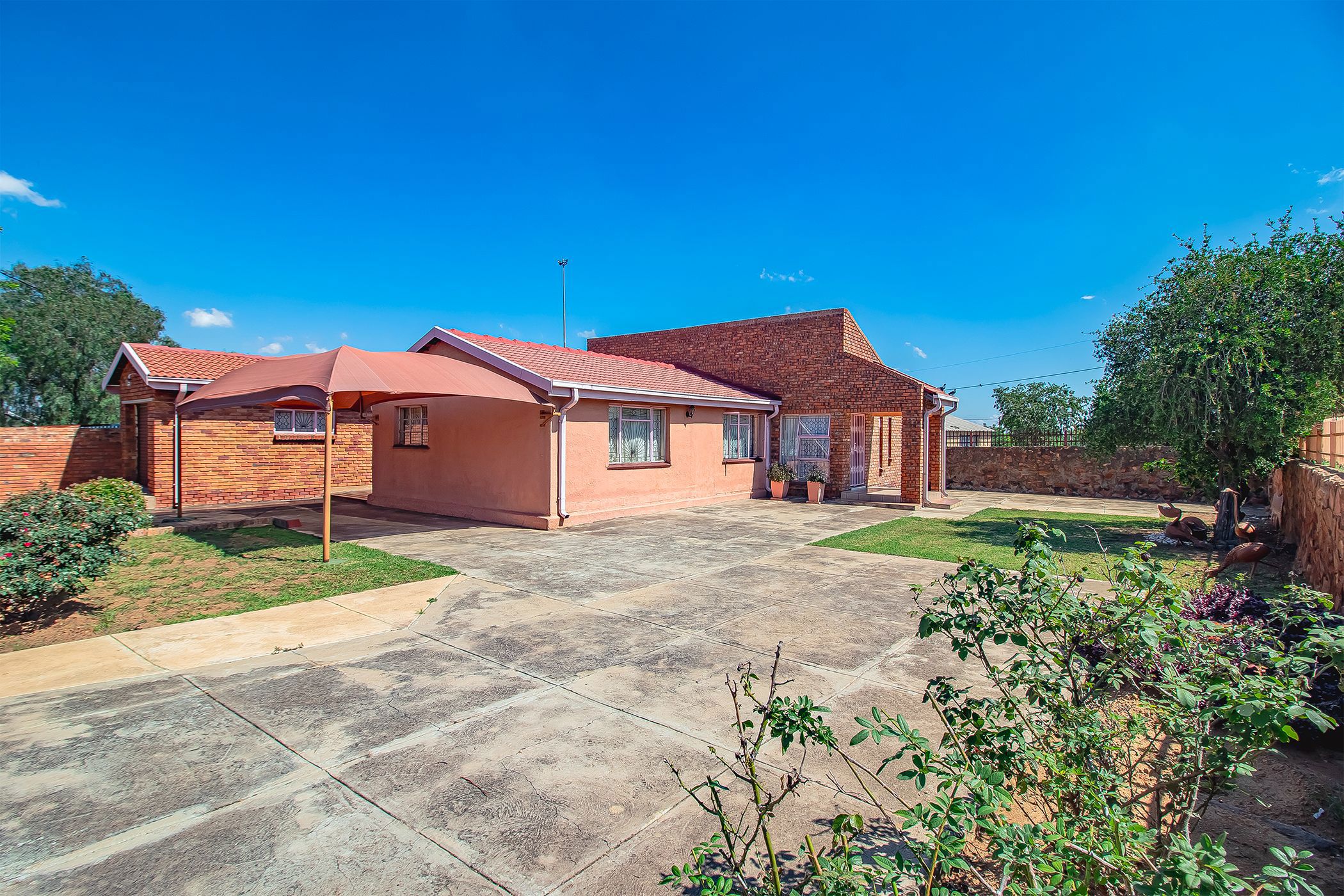 House for sale in Soshanguve F - PTM1691895