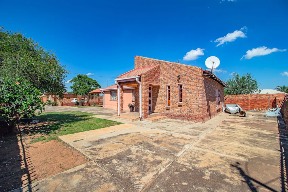 House for sale in Soshanguve F - PTM1691895 House for sale in Soshanguve F - PTM1691895