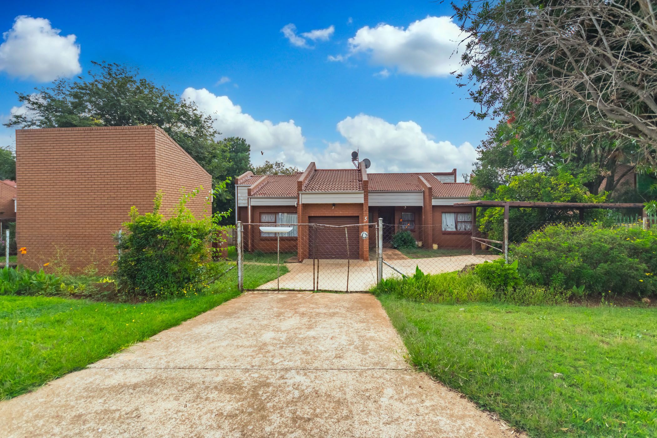 House sold in Westonaria, Westonaria - 1KR1696268