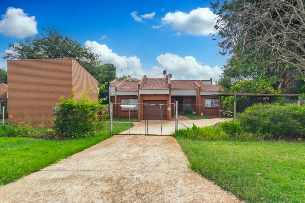 House sold in Westonaria, Westonaria - 1KR1696268 House sold in Westonaria, Westonaria - 1KR1696268