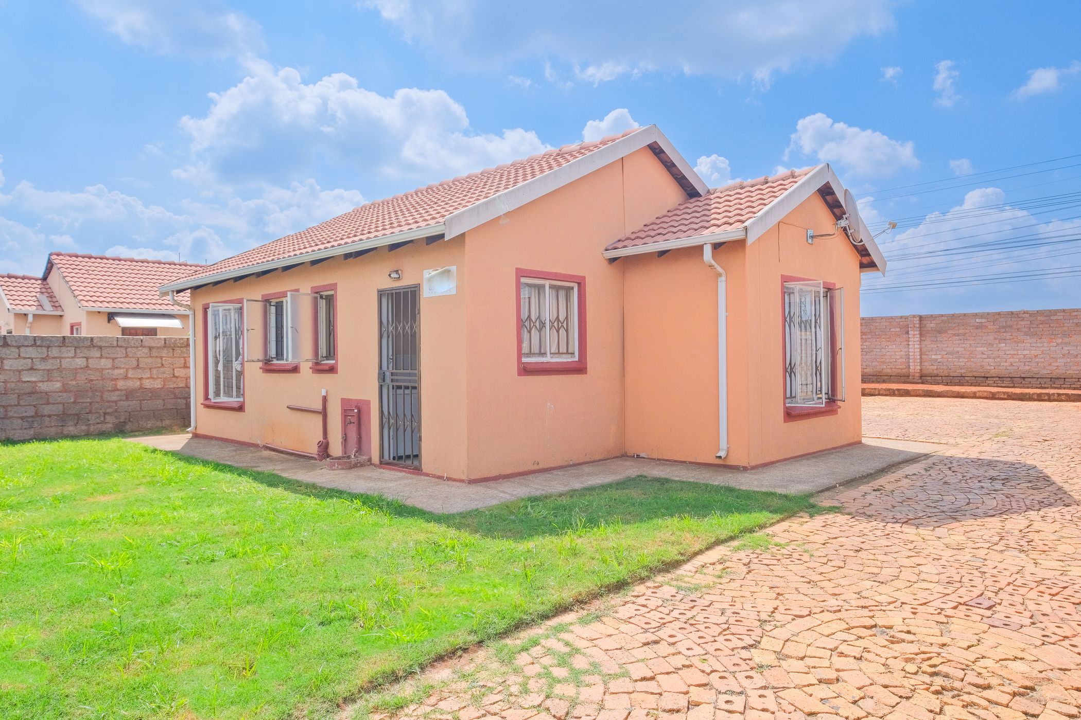 House sold in Protea Glen - RDT1692377