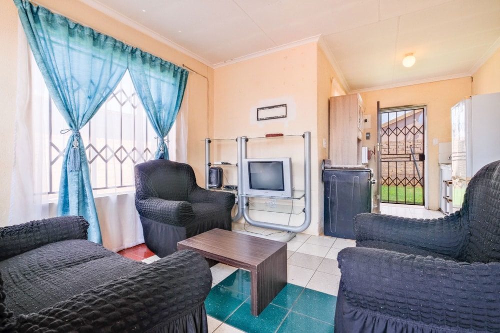 House sold in Protea Glen - RDT1692377 House sold in Protea Glen - RDT1692377